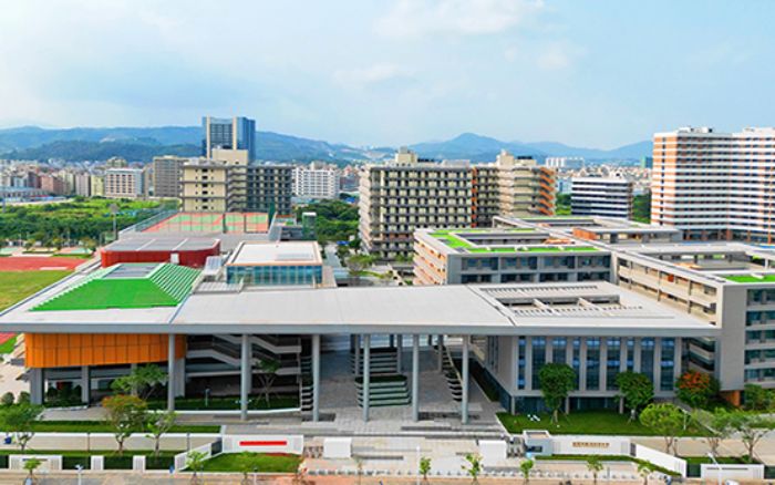 深圳市聚龙科学中学介绍