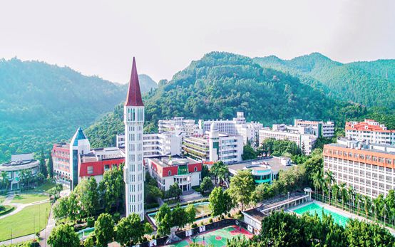 深圳东方英文书院介绍