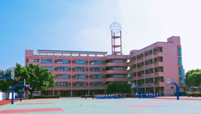 深圳市宝安区北亭实验学校介绍