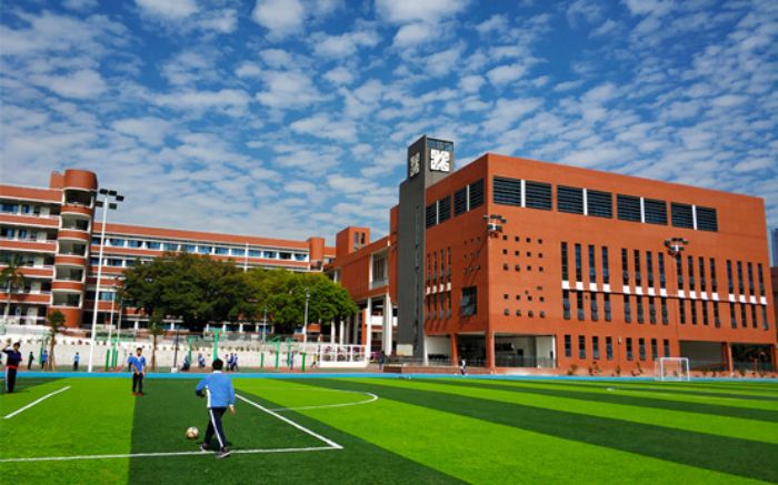 蛇口育才教育集团育才二中介绍